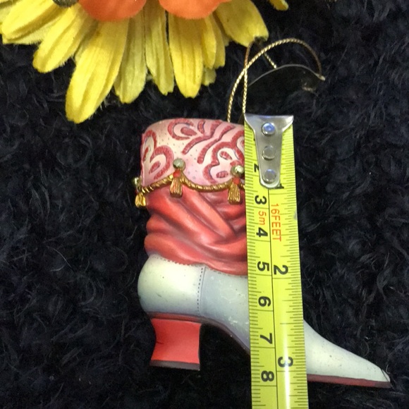 “Princess Paisley” Heirloom Ornament Shoe/Boot Decor - Picture 12 of 13